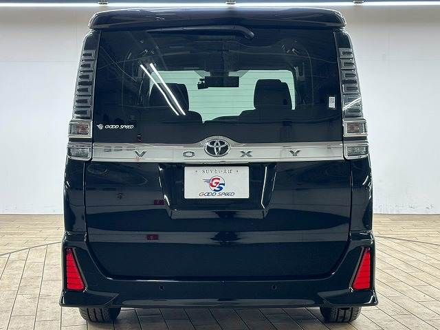 TOYOTA VOXY 2018 Image 31