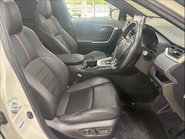 TOYOTA RAV4 PHV 2021 Image 31