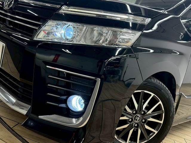 TOYOTA VOXY 2015 Image 31