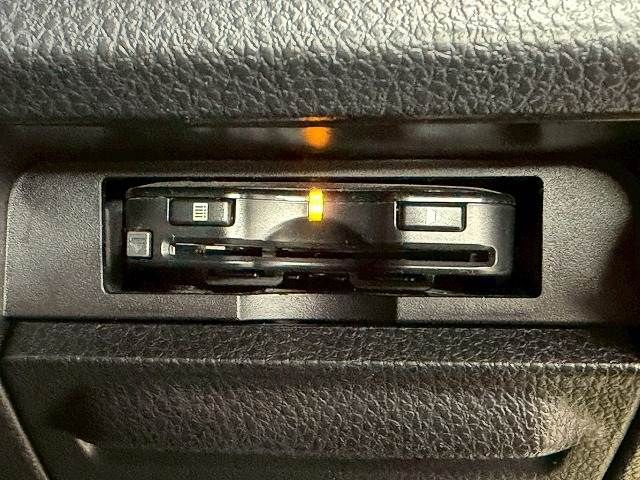 TOYOTA VOXY 2015 Image 31