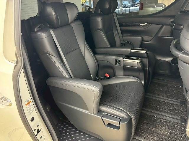 TOYOTA ALPHARD 2020 Image 31