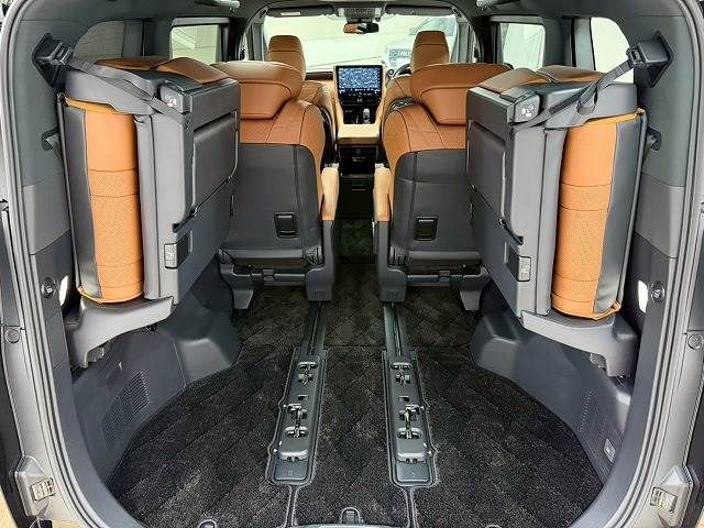 TOYOTA VELLFIRE  HYBRID 2023 Image 31