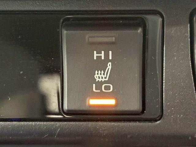 TOYOTA RAV4 HYBRID 4WD 2019 Image 31