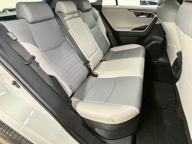 TOYOTA RAV4 HYBRID 4WD 2019 Image 31