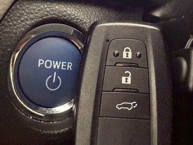 TOYOTA RAV4 HYBRID 4WD 2019 Image 31