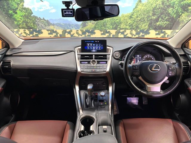 TOYOTA LEXUS NX200T 2015 Image 31