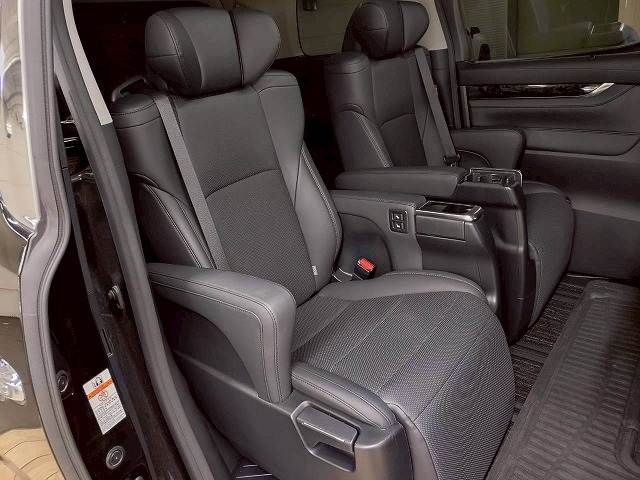 TOYOTA ALPHARD HYBRID 4WD 2021 Image 31