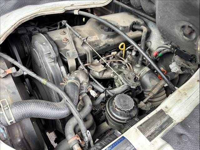 TOYOTA HIACE TR 2WD 1993 Image 31