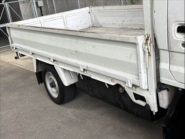 TOYOTA HIACE TR 2WD 1993 Image 31