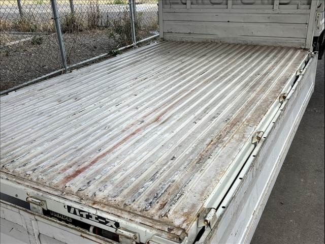 TOYOTA HIACE TR 2WD 1993 Image 31