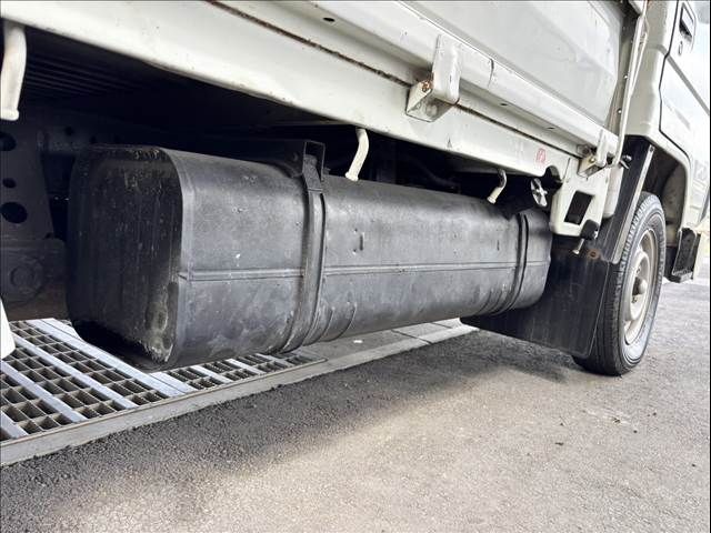 TOYOTA HIACE TR 2WD 1993 Image 31