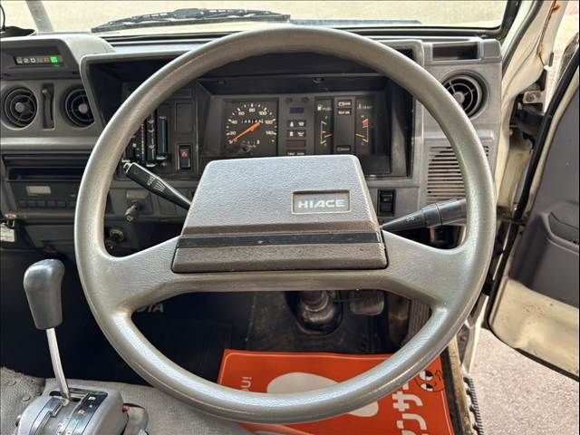 TOYOTA HIACE TR 2WD 1993 Image 31
