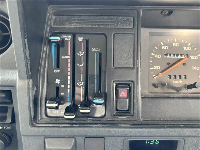 TOYOTA HIACE TR 2WD 1993 Image 31