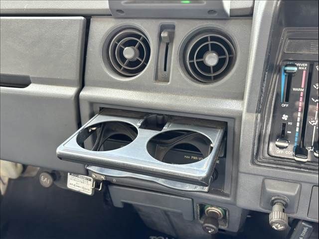 TOYOTA HIACE TR 2WD 1993 Image 31