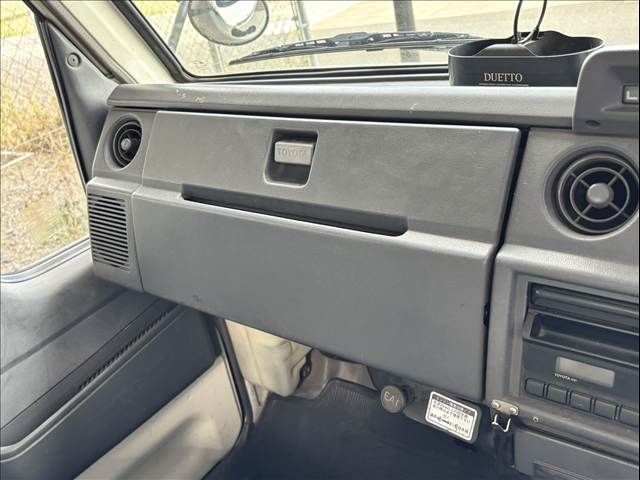 TOYOTA HIACE TR 2WD 1993 Image 31