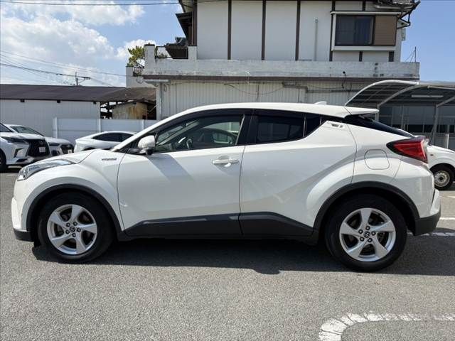 TOYOTA C-HR 2017 Image 31