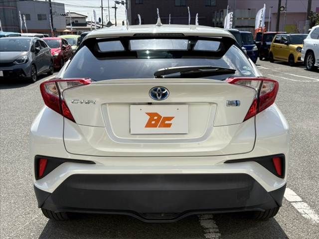 TOYOTA C-HR 2017 Image 31