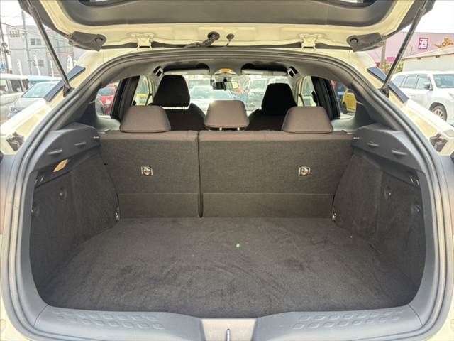 TOYOTA C-HR 2017 Image 31