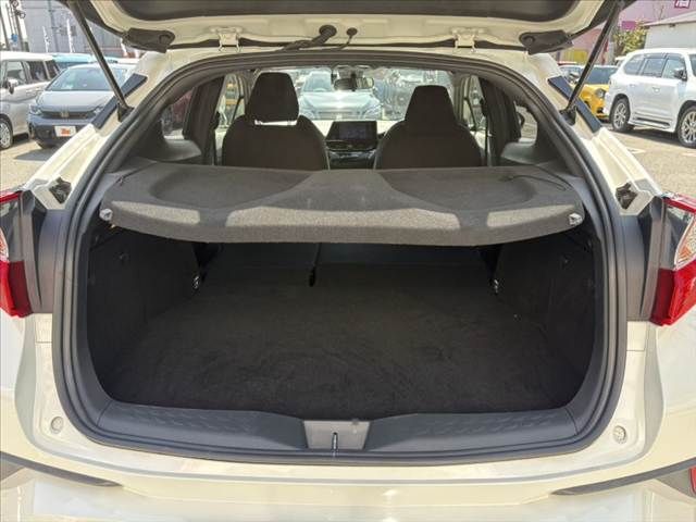 TOYOTA C-HR 2017 Image 31