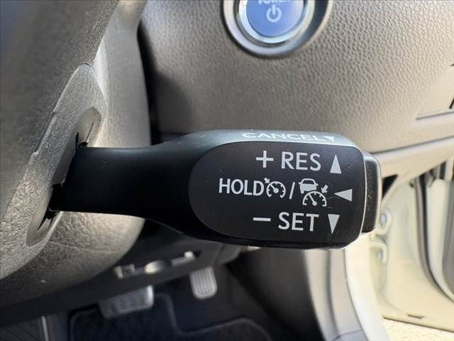 TOYOTA C-HR 2017 Image 31