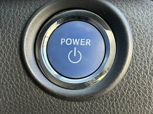 TOYOTA C-HR 2017 Image 31