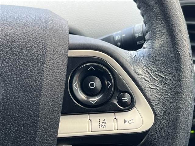 TOYOTA PRIUS 2016 Image 31