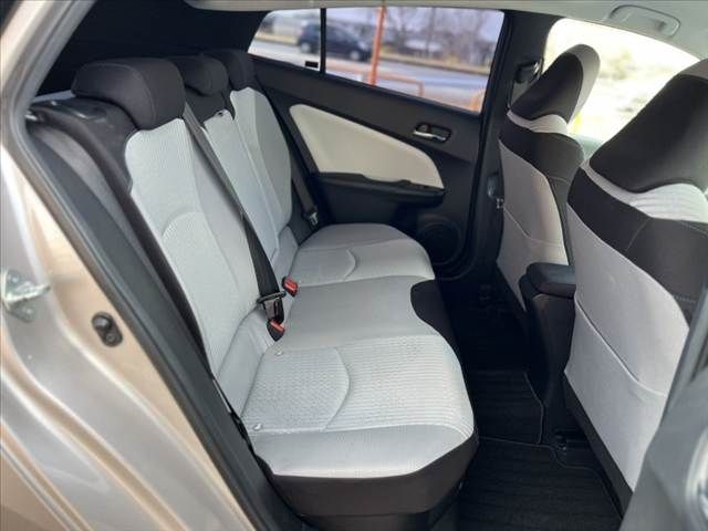 TOYOTA PRIUS 2016 Image 31