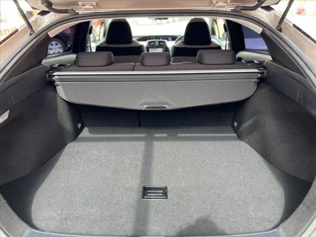 TOYOTA PRIUS 2016 Image 31