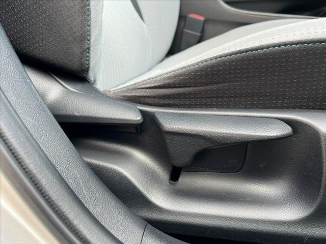 TOYOTA PRIUS 2016 Image 31