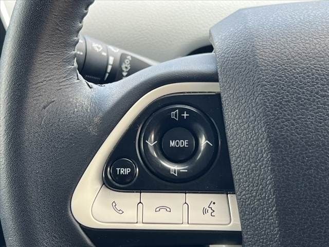 TOYOTA PRIUS 2016 Image 31