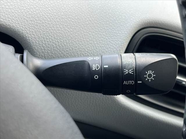 TOYOTA PRIUS 2016 Image 31