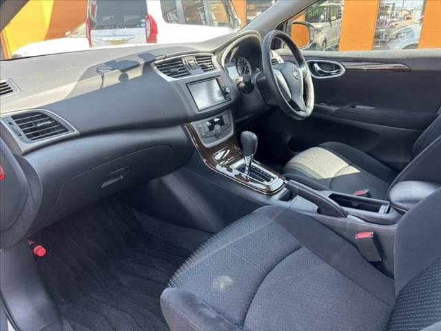 NISSAN SYLPHY 2013 Image 31