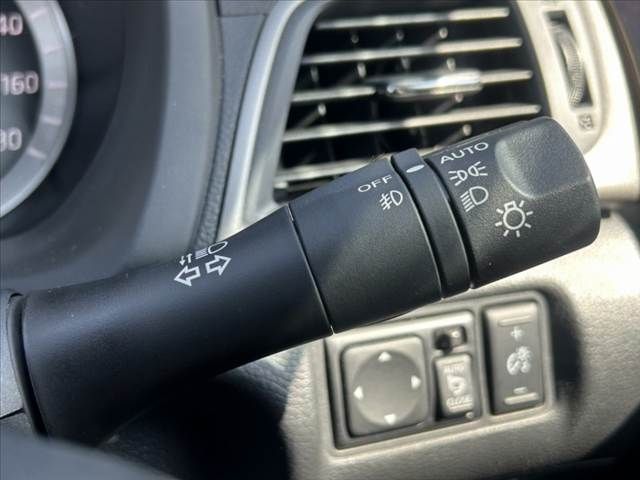 NISSAN SYLPHY 2013 Image 31