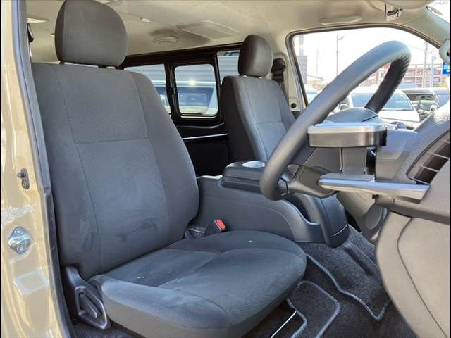 TOYOTA HIACE VAN 4WD 2024 Image 31