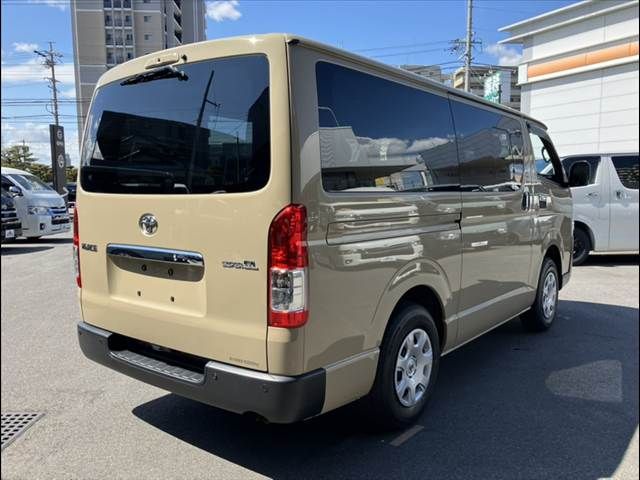 TOYOTA HIACE VAN 4WD 2024 Image 31
