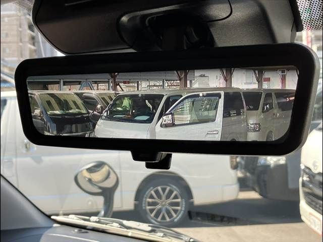 TOYOTA HIACE VAN 4WD 2024 Image 31