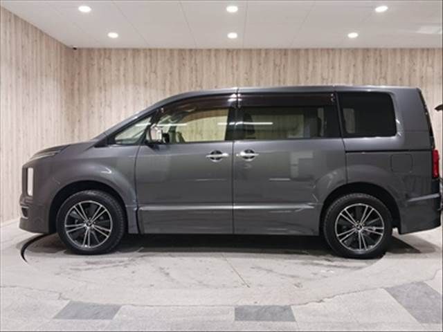 MITSUBISHI DELICA D:5 4WD 2019 Image 31
