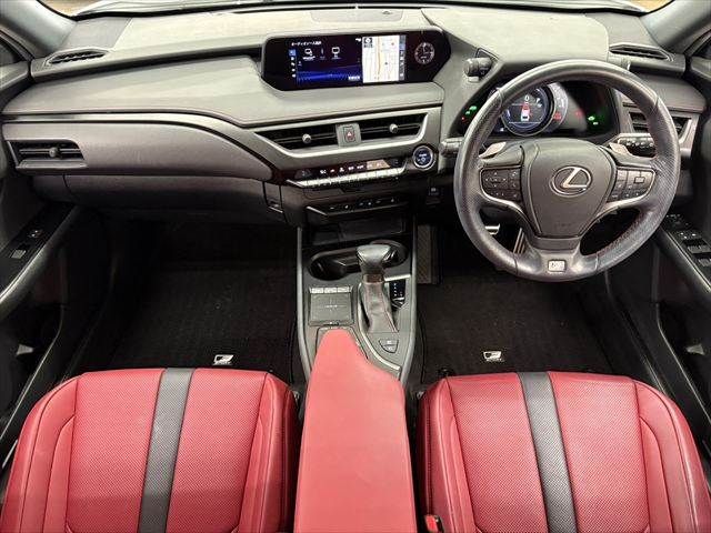 TOYOTA LEXUS UX250H 2021 Image 31