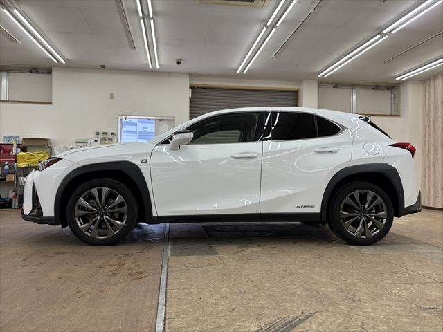 TOYOTA LEXUS UX250H 2021 Image 31