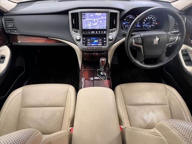 TOYOTA CROWN SEDAN HYBRID 2013 Image 31