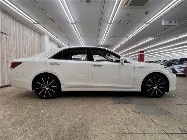 TOYOTA CROWN SEDAN HYBRID 2013 Image 31