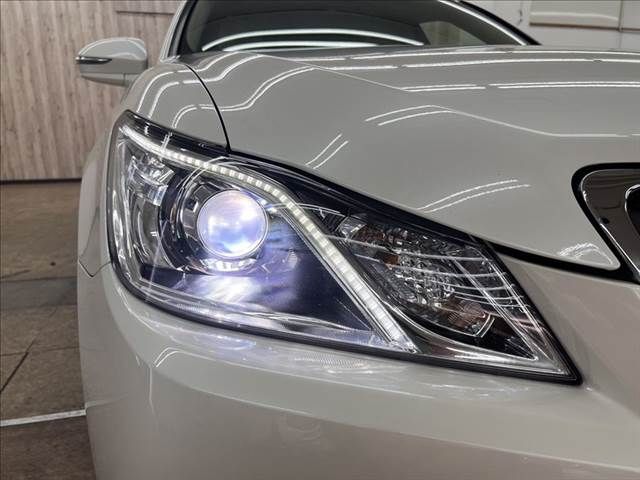 TOYOTA CROWN SEDAN HYBRID 2013 Image 31