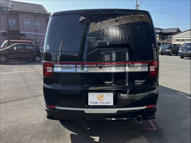 MITSUBISHI DELICA D:5 4WD 2015 Image 31