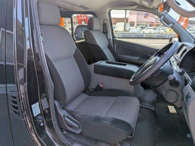 NISSAN NV350 CARAVAN 2016 Image 31