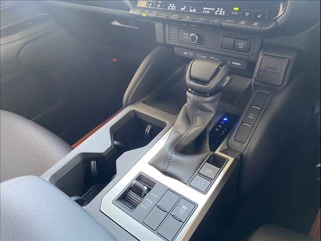 TOYOTA LANDCRUISER 250 2025 Image 31