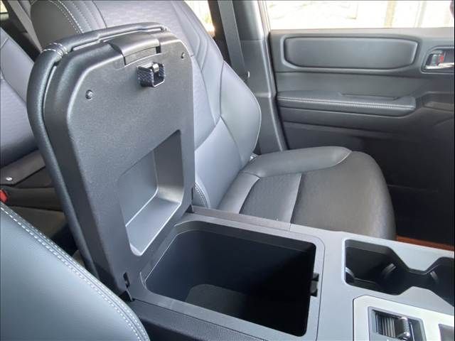 TOYOTA LANDCRUISER 250 2025 Image 31