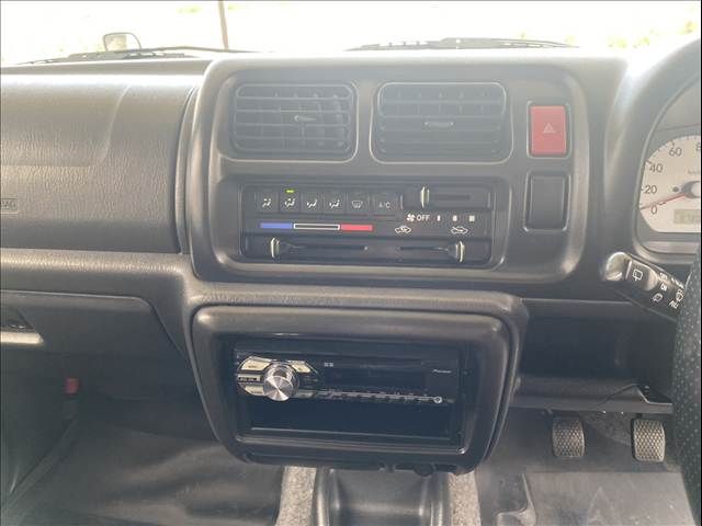 SUZUKI JIMNY 4WD 2004 Image 31