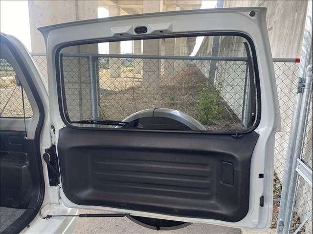 SUZUKI JIMNY 4WD 2004 Image 31