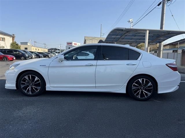 HONDA ACCORD HYBRID 2016 Image 31