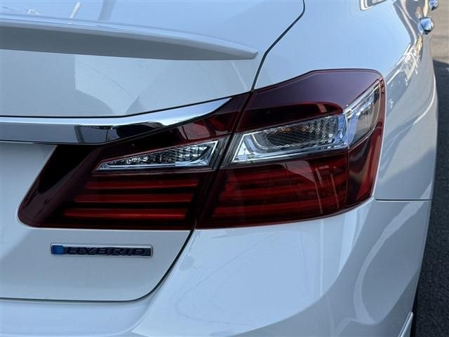HONDA ACCORD HYBRID 2016 Image 31
